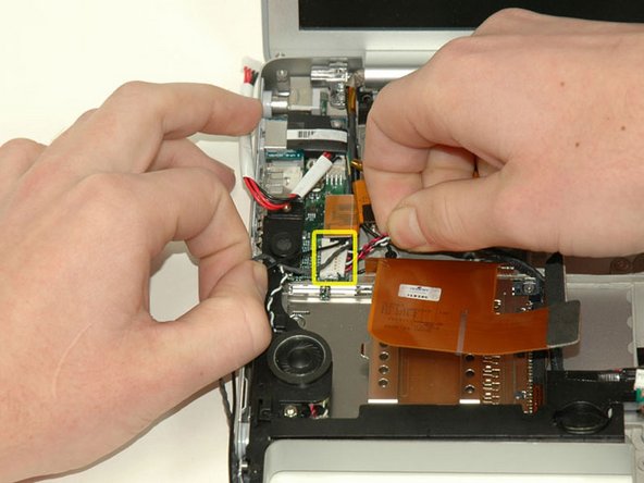 PowerBook G4 Aluminum 15" 1.5-1.67 GHz Airport Extreme Card Replacement: step 25, image 1 of 1