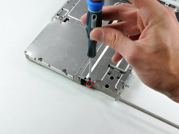 iBook G4 12" 1.33 GHz Sleep Light Replacement: step 28, image 1 of 1