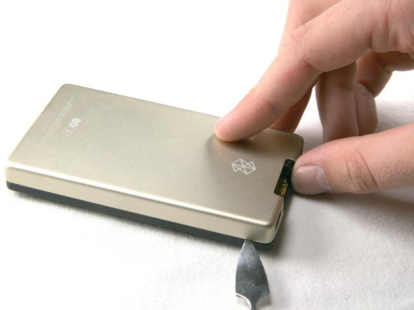 Microsoft Zune 80 Hard Drive Replacement: step 3, image 1 of 3