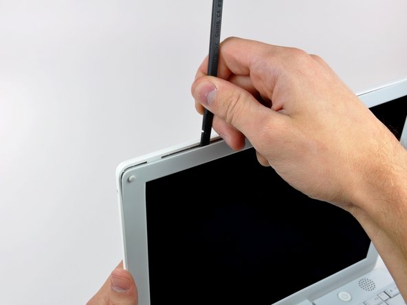 iBook G3 14" Rear Display Bezel Replacement: step 3, image 2 of 2