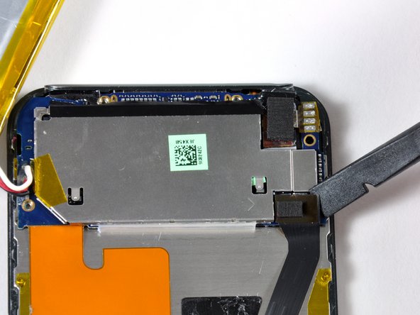 iPod Touch 1st Generation Front Panel Replacement: step 8, image 2 of 2
