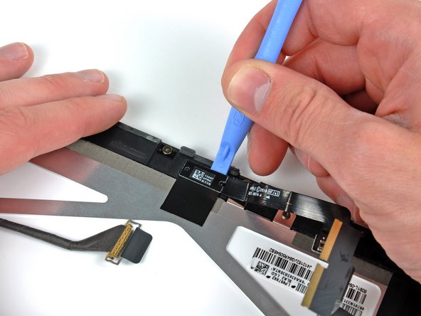 iPad Wi-Fi Front Panel Assembly Replacement: step 10, image 1 of 3