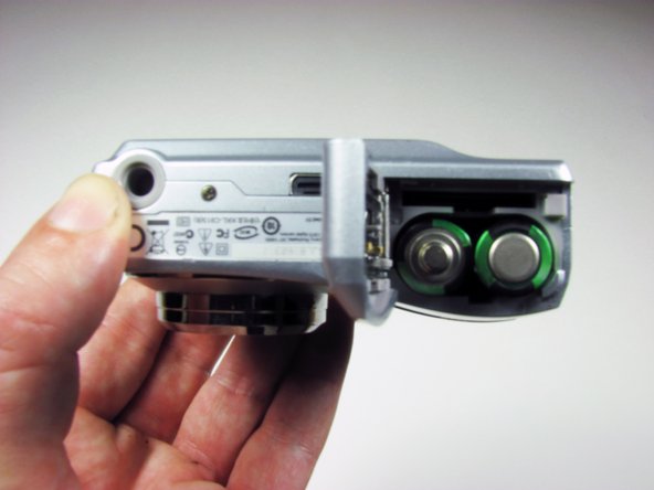 Kodak EasyShare C913 Capacitor Replacement, Kodak EasyShare C913 Capacitor Replacement: step 1, image 3 of 3