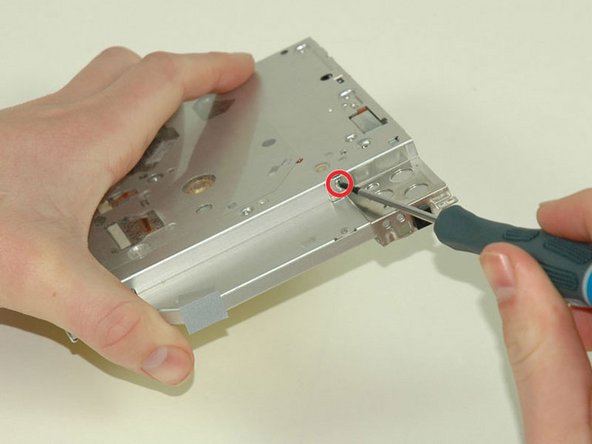 PowerBook G4 Aluminum 15" 1.5-1.67 GHz Optical Drive Replacement: step 16, image 1 of 1