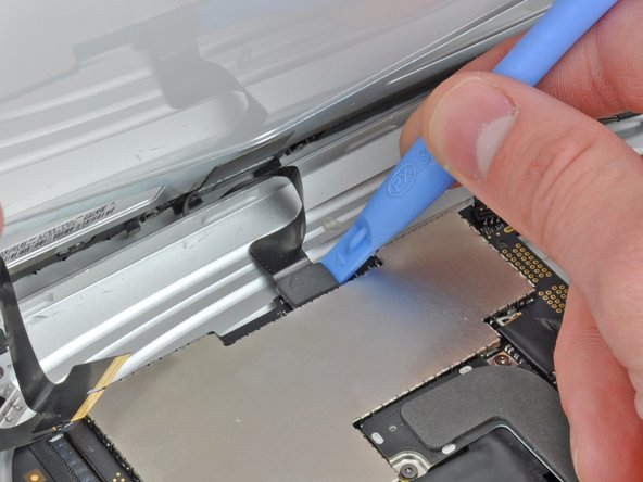 iPad Wi-Fi Headphone Jack/Microphone Assembly Replacement: step 7, image 1 of 1