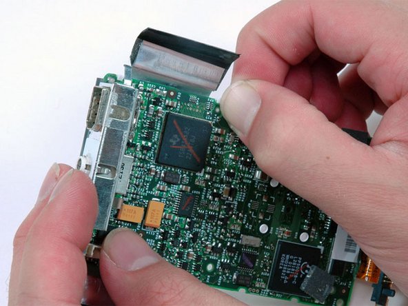 iPod 1st Generation Logic Board Replacement: step 13, image 1 of 1