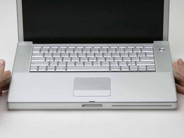 PowerBook G4 Aluminum 15" 1-1.5 GHz PC Card Cage Replacement: step 8, image 1 of 1