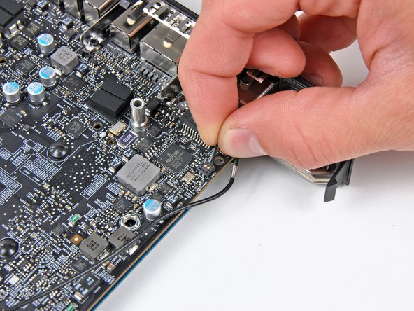 Mac Mini Mid 2010 Logic Board Replacement: step 27, image 1 of 1