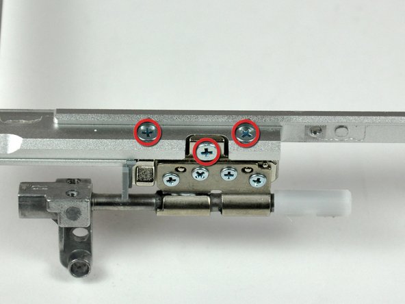 PowerBook G4 Aluminum 15" 1-1.5 GHz Front Display Bezel Replacement: step 46, image 1 of 2