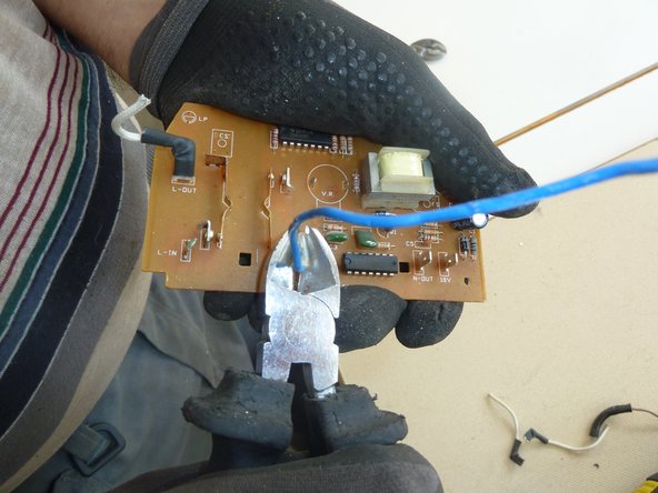 Toaster: step 7, image 1 of 2