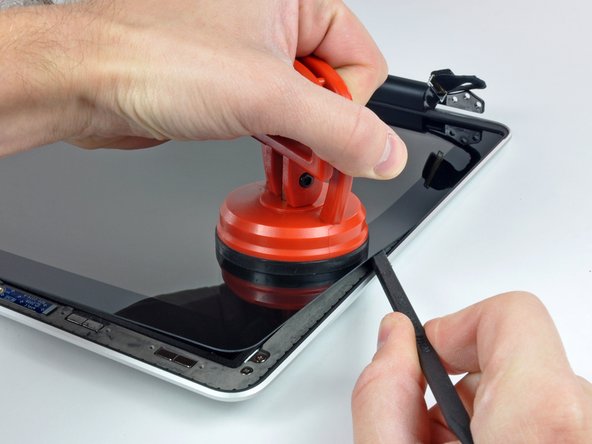 MacBook Pro 13" Unibody Mid 2010 Front Display Glass Replacement: step 22, image 2 of 2