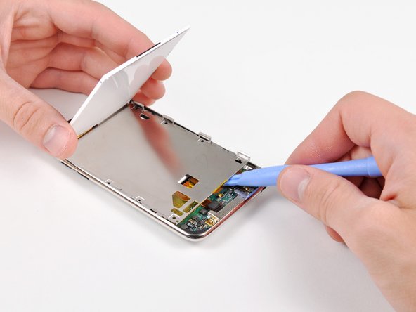 iPod Touch 3rd Generation Power/Volume Controls Replacement: step 12, image 1 of 1