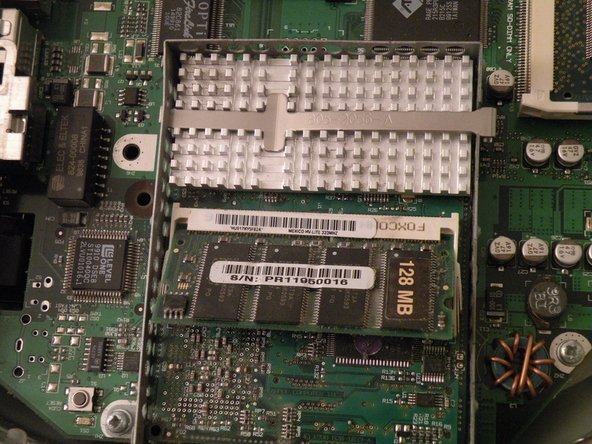 iMac G3 Model M4984 RAM Replacement: step 10, image 3 of 3