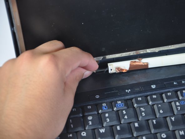 HP Compaq NC6120 Monitor Replacement: step 5, image 1 of 3