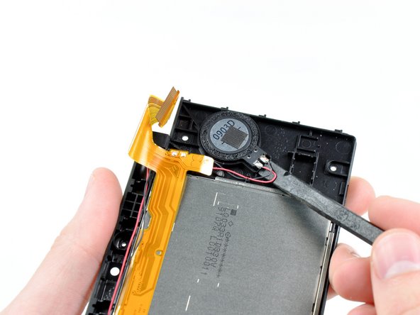Nintendo DSi Upper LCD/Speakers Replacement: step 29, image 1 of 2