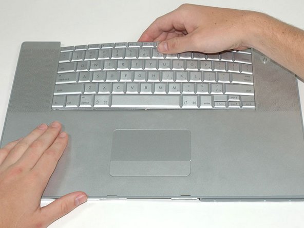 PowerBook G4 Aluminum 17" 1-1.67 GHz Keyboard (1.67 GHz LR) Replacement: step 21, image 1 of 1