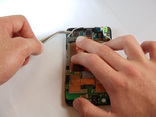 HTC HD2 Screen Replacement: step 17, image 1 of 1