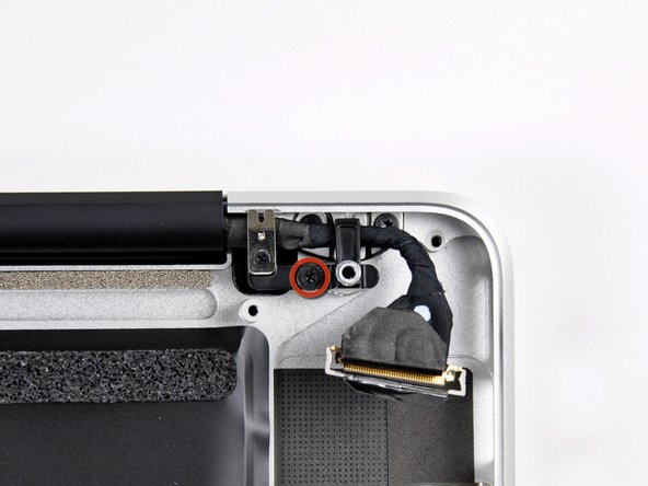 MacBook Pro 15" Unibody Mid 2010 Upper Case Replacement: step 38, image 1 of 2