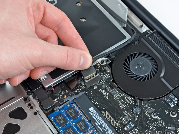 MacBook Pro 15" Unibody Mid 2009 Optical Drive Replacement: step 8, image 2 of 2