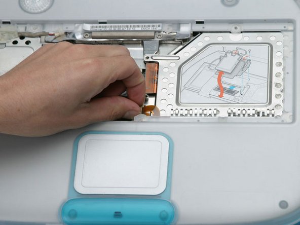 iBook G3 Clamshell Modem Replacement: step 13, image 1 of 1