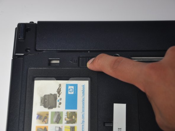 Disassembling HP Compaq NC6120 Laptop, Disassembling HP Compaq NC6120 Laptop: step 1, image 2 of 3