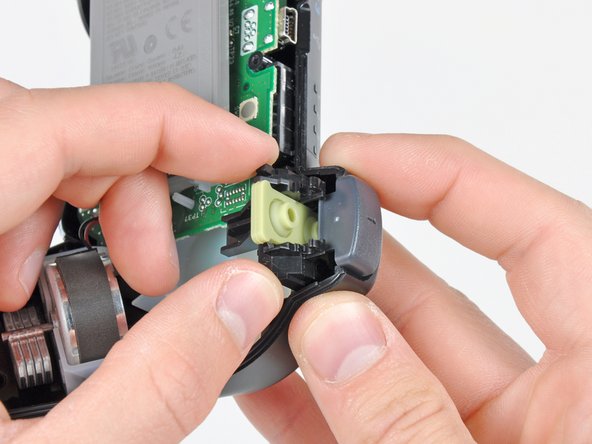 DualShock 3 Trigger Buttons Replacement: step 6, image 1 of 2