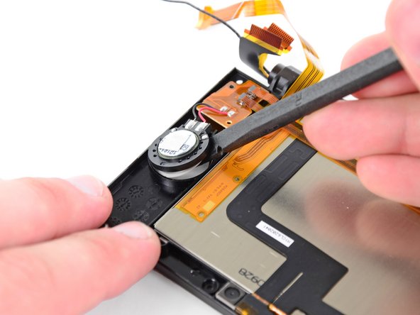 Nintendo 3DS Speaker Assembly Replacement: step 34, image 1 of 3