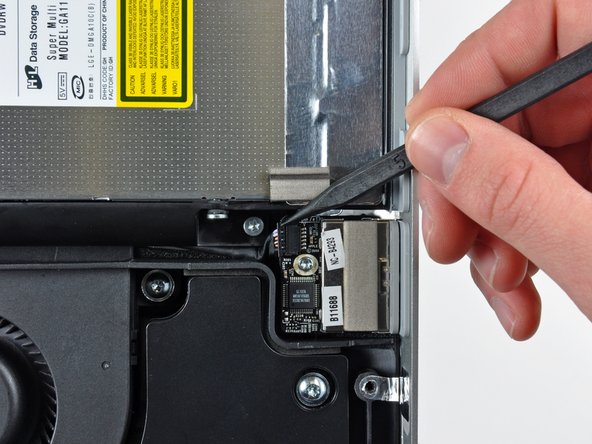 iMac Intel 21.5" EMC 2308 SD Board Replacement: step 10, image 1 of 2