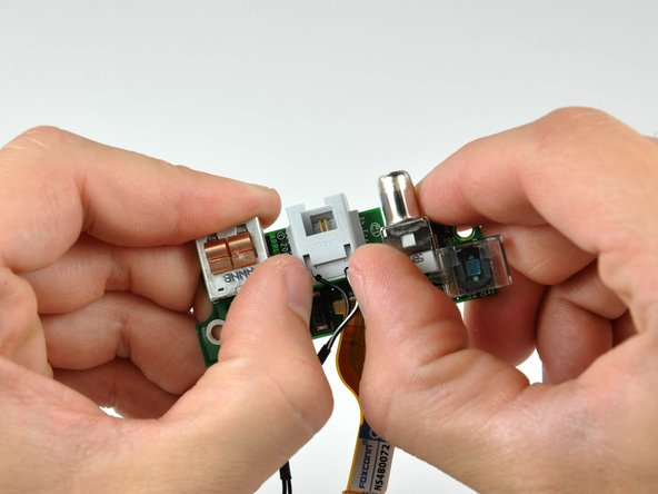 PowerBook G4 Aluminum 17" 1.67 GHz (High-Res) DC-In Board Replacement Replacement: step 21, image 1 of 1