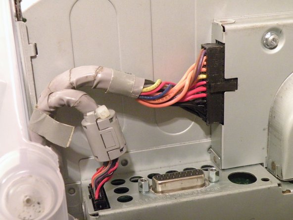 iMac G3 Model M4984 Power Supply Replacement: step 5, image 1 of 3