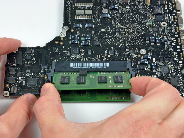 MacBook Pro 13" Unibody Mid 2010 Logic Board Replacement: step 27, image 2 of 2
