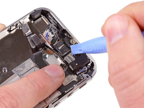 iPhone 4S Earpiece Speaker Replacement: step 26, image 1 of 2