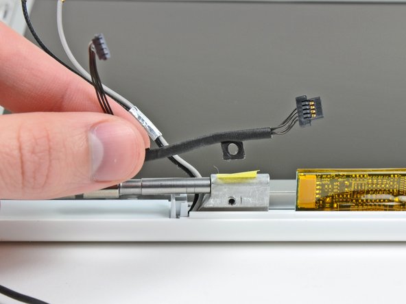 MacBook Core Duo Inverter Cable Replacement: step 46, image 1 of 2