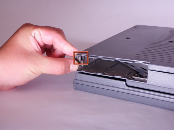 Macintosh PowerBook 165c Motherboard Replacement: step 9, image 1 of 2