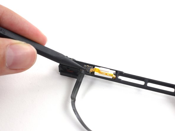 MacBook Pro 15" Unibody Early 2011 Hard Drive/IR Sensor Cable Replacement: step 12, image 1 of 3