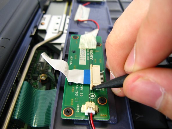 Sony Vaio PCG-F360 Hard Drive Replacement: step 6, image 1 of 3