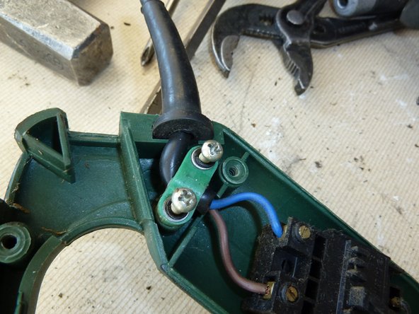 Hedge Trimmer: step 8, image 1 of 1