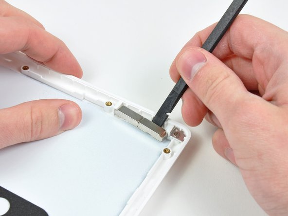 MacBook Core Duo Rear Display Bezel Replacement: step 61, image 1 of 2