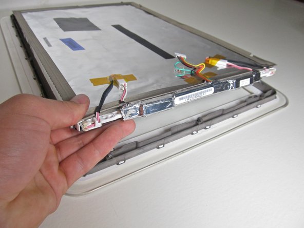 iMac G4 Screen Replacement: step 9, image 1 of 1