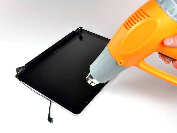 MacBook Unibody Model A1278 LCD Panel Replacement: step 19, image 1 of 2