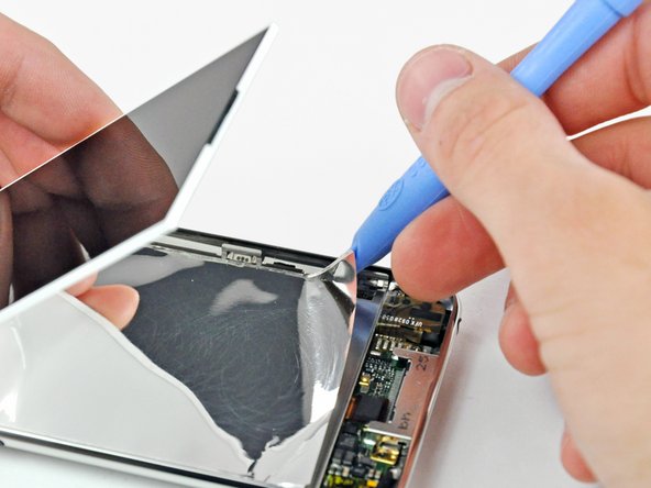 iPod Touch 2nd Generation Rear Panel Replacement: step 11, image 1 of 2