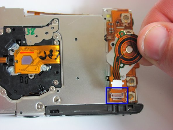 Canon Powershot SD750 Flash Replacement: step 11, image 1 of 1
