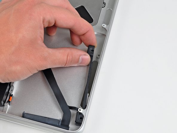 MacBook Pro 15" Unibody Mid 2010 Hard Drive/IR Sensor Cable Replacement: step 13, image 1 of 2