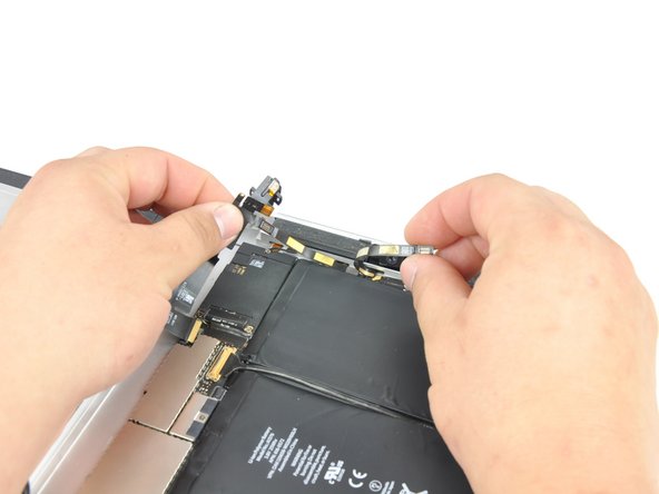 iPad 2 CDMA Front Facing Camera Replacement: step 34, image 1 of 1