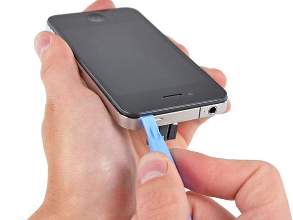 iPhone 4 Home Button Replacement: step 28, image 1 of 2