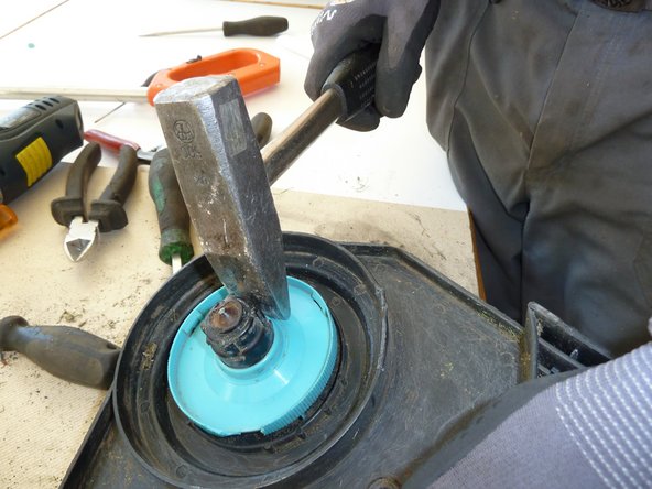 Lawn Trimmer: step 10, image 2 of 3