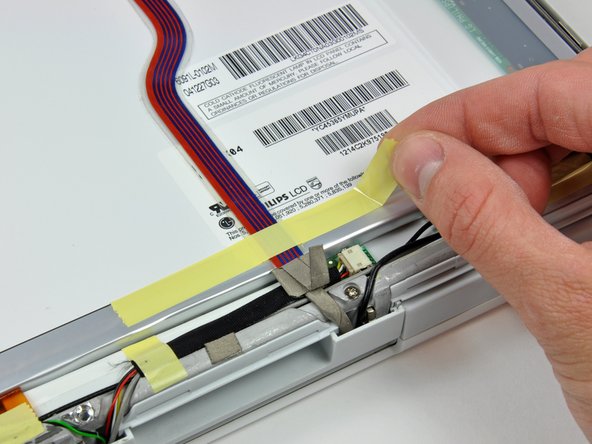 iBook G3 12" LCD Replacement: step 14, image 1 of 2
