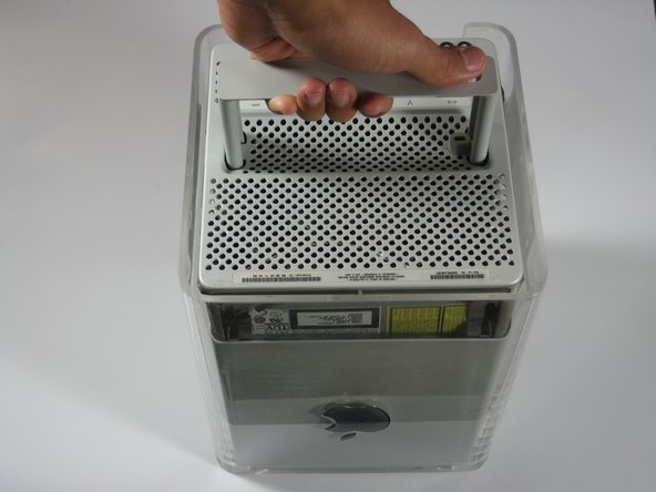 Disassembling Power Mac G4 Cube Outer Case, Disassembling Power Mac G4 Cube Outer Case: step 1, image 3 of 3