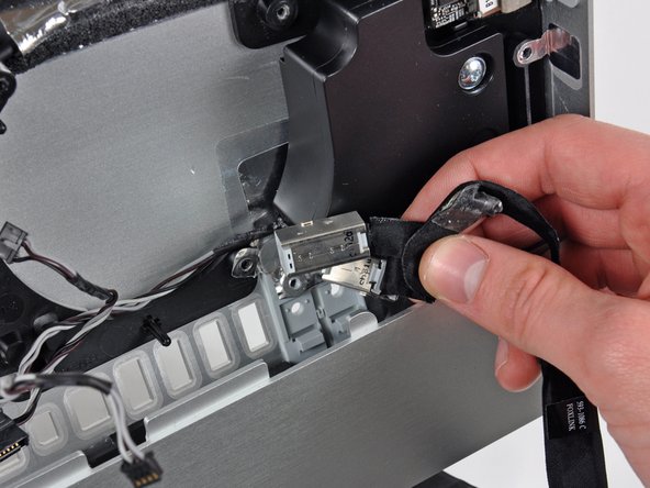 iMac Intel 21.5" EMC 2308 Right Speaker Replacement: step 36, image 2 of 2