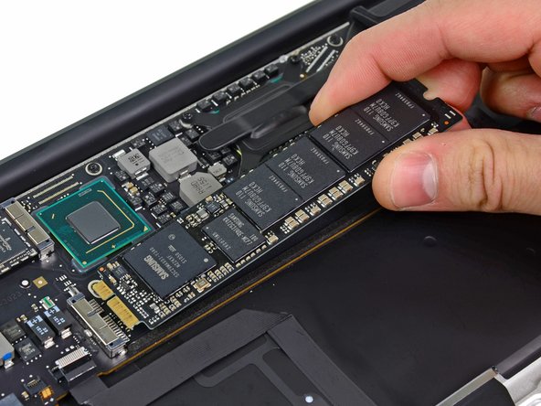 MacBook Air 13" Mid 2011 Logic Board Replacement: step 26, image 2 of 2